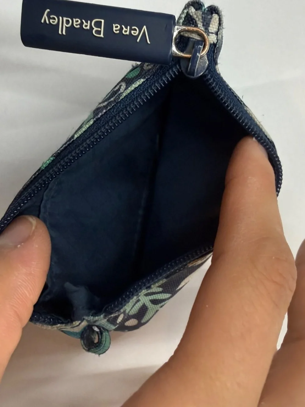VERA BRADLEY Womens ID Window Zip Pouch Blue Island Medallion Paisley CC8 - Picture 4 of 5